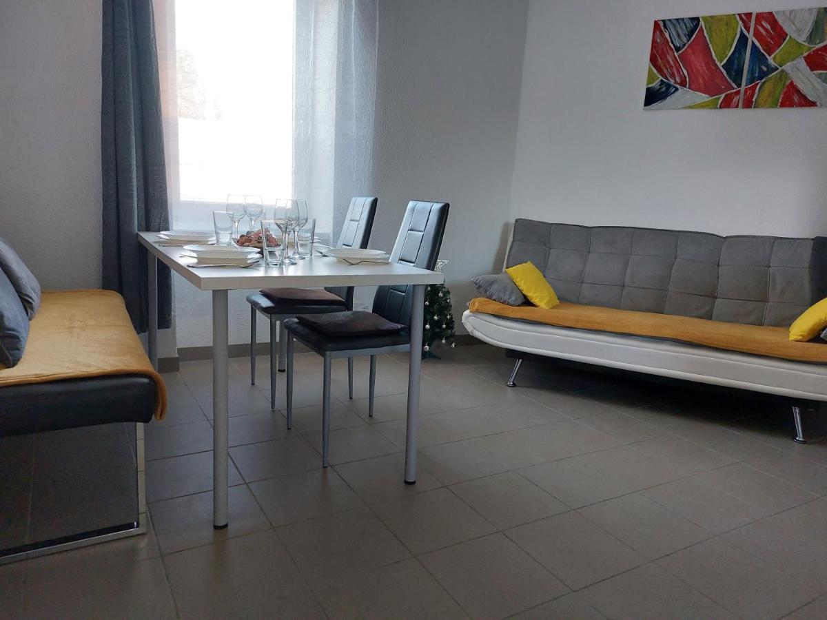 Koller Apartmanház Sárvár Esterno foto