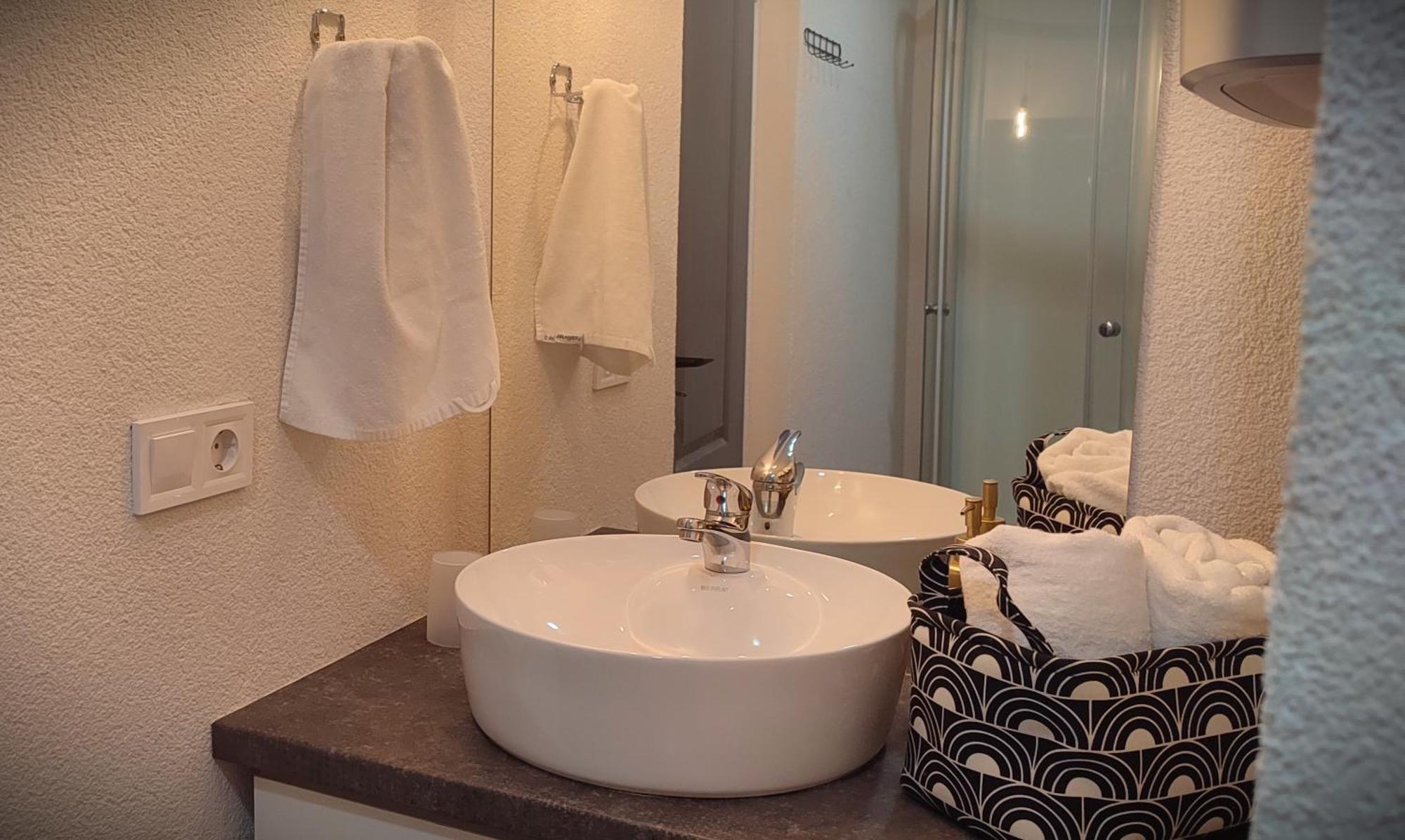 Koller Apartmanház Sárvár Esterno foto